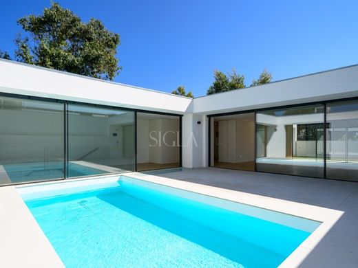 Casa di lusso a Vila Nova de Gaia, Oporto