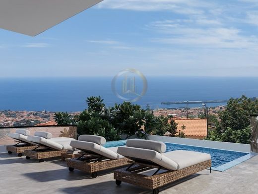Detached House in Funchal, Madeira