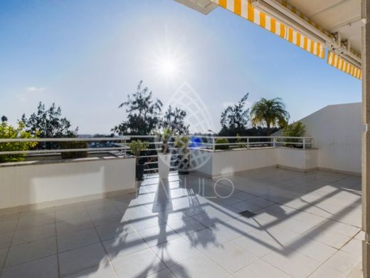 Apartment / Etagenwohnung in Cascais, Lissabon