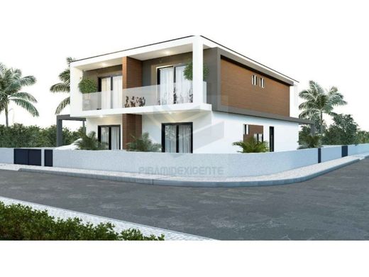 Villa Plurifamiliare a Seixal, Distrito de Setúbal