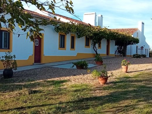 Demeure ou Maison de Campagne à Alvito, Distrito de Beja