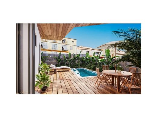 Apartment / Etagenwohnung in Almada, Distrito de Setúbal