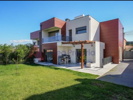 Luxury home in Cascais, Lisbon