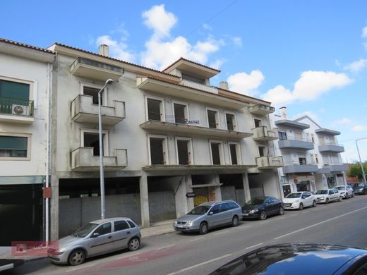 Edificio en Porto de Mós, Leiria