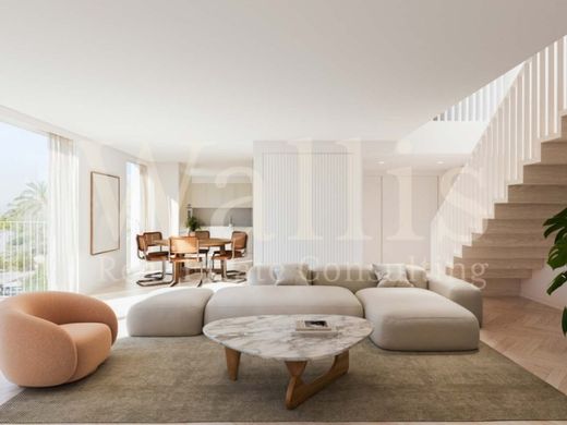 Penthouse in Alcântara, Almada