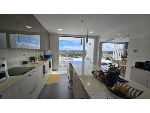 ‏בית חד-משפחתי ב  Alcobaça, Distrito de Leiria