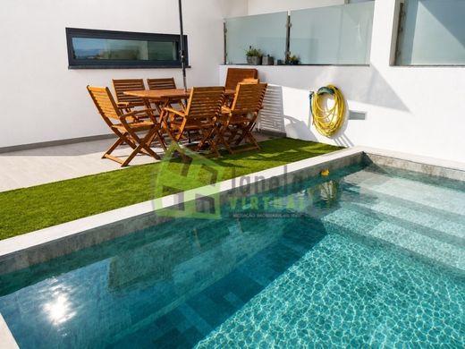 Semidetached House in Sesimbra, Distrito de Setúbal