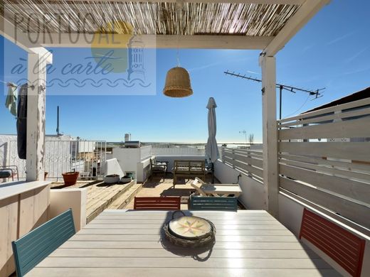 ‏וילה רב-משפחתית ב  Olhão, Distrito de Faro