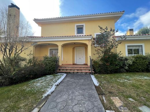 Luxury home in San Lorenzo de El Escorial, Province of Madrid