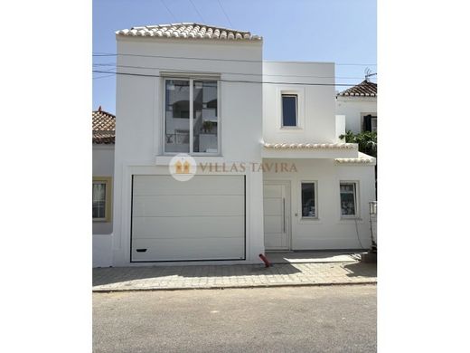 ‏וילה רב-משפחתית ב  Tavira, Distrito de Faro