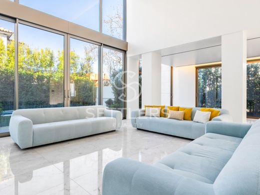 فيلا شبه مستقلة ﻓﻲ Cascais, Distrito de Lisboa