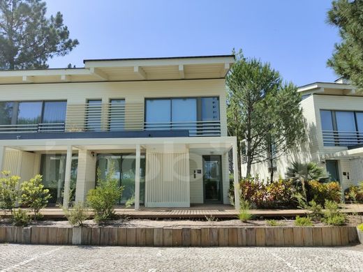 Villa Plurifamiliare a Tróia, Grândola