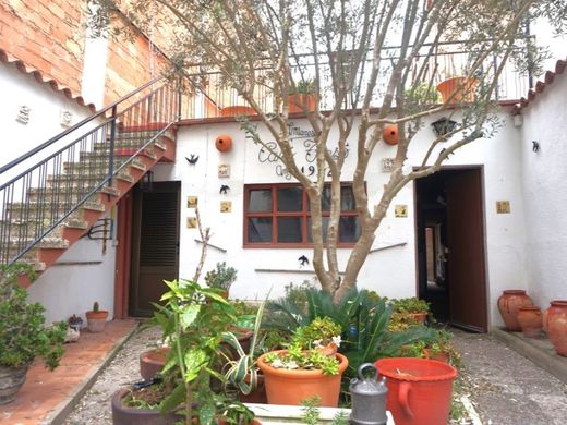 Casa di lusso a Pineda de Mar, Província de Barcelona