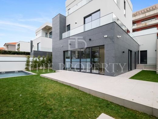 Luxury home in Cascais, Lisbon