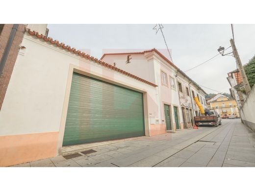 Πολυτελή κατοικία σε Λούζα, Lousã