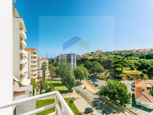 Apartment / Etagenwohnung in Cascais e Estoril, Cascais