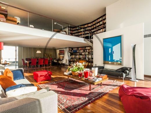 Apartment / Etagenwohnung in Lissabon, Lisbon