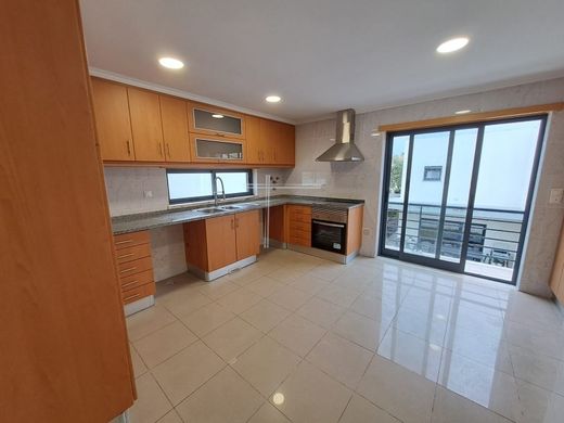 Detached House in Almada, Distrito de Setúbal