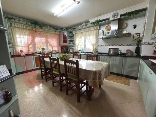 Luxus-Haus in Castro de Rei, Lugo