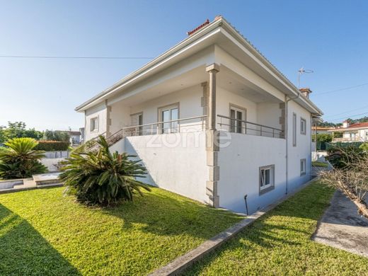 Casa di lusso a Santo Tirso, Oporto