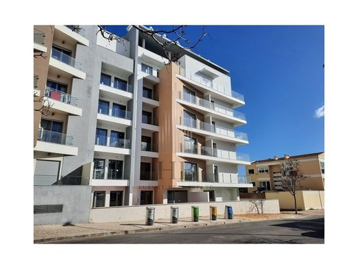 Apartment / Etagenwohnung in Cascais e Estoril, Cascais