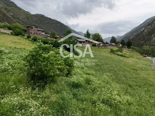 ‏קרקע ב  Ordino