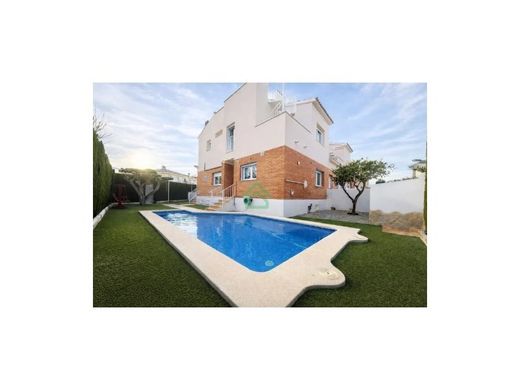 Luxury home in Mont-roig del Camp, Province of Tarragona