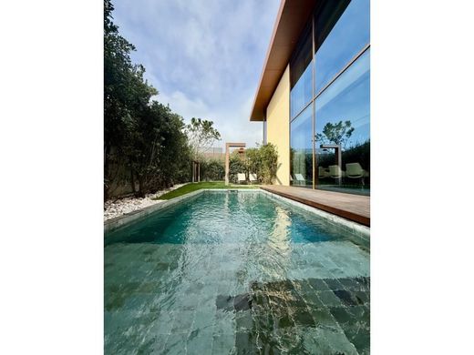 Luxury home in Cascais, Lisbon