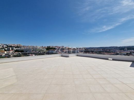 ﺷﻘﺔ ﻓﻲ Odivelas, Distrito de Lisboa