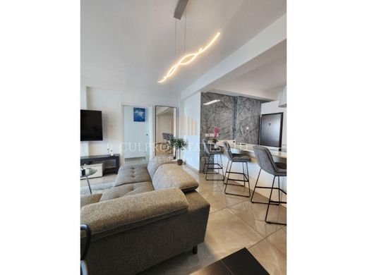 Germasógeia, Limassol Districtのアパートメント