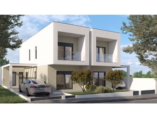 Yarɪ müstakil ev Seixal, Distrito de Setúbal