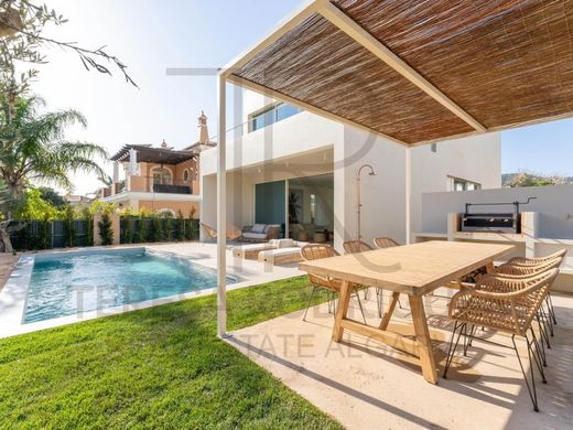 Luxury home in Faro, Distrito de Faro