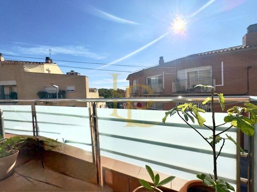 Chalet Pareado en Rubí, Provincia de Barcelona
