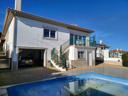 Vrijstaand huis in Caldas da Rainha, Distrito de Leiria