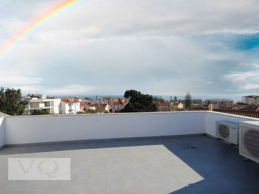 Cascais e Estoril, Cascaisのデュプレックス