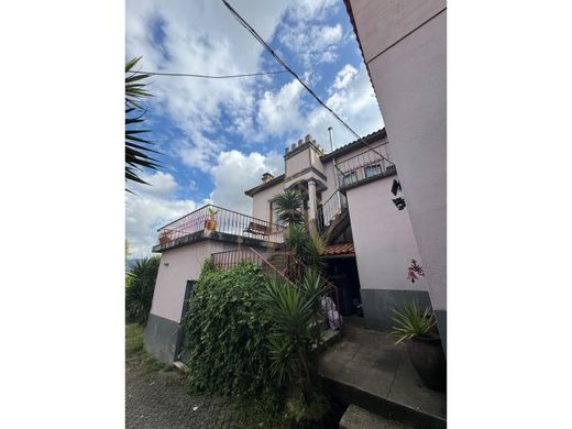 Vila Nova de Famalicão, Distrito de Bragaのマルチファミリーヴィラ