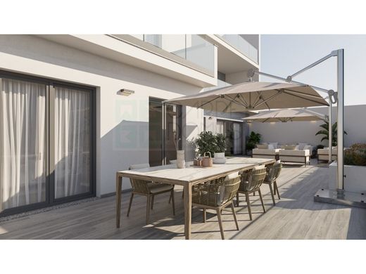 Apartment / Etagenwohnung in Cascais e Estoril, Cascais