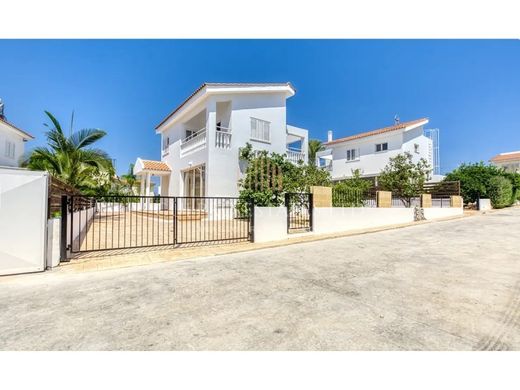 Protaras, Paralímniのヴィラ