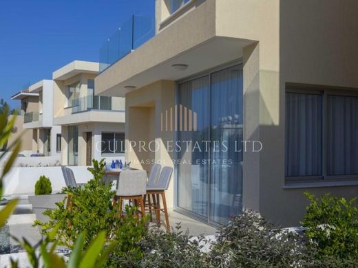 Luxury home in Mesógi, Paphos District