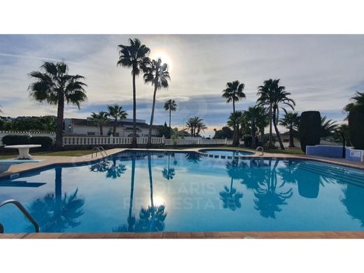 ‏וילה רב-משפחתית ב  Moraira, Provincia de Alicante