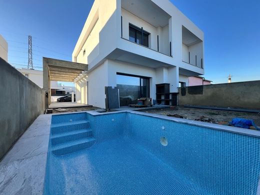 다세대 빌라 / Seixal, Distrito de Setúbal