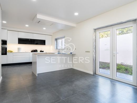 Twee-onder-een-kapwoning in Cascais, Distrito de Lisboa