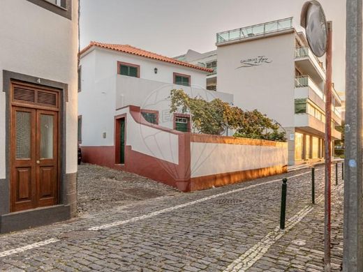 Πολυτελή κατοικία σε Machico, Madeira