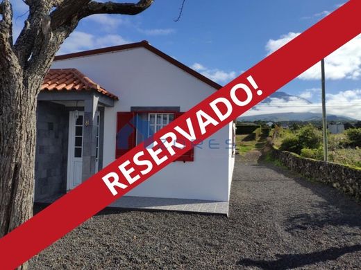 Luxe woning in Madalena, Azores