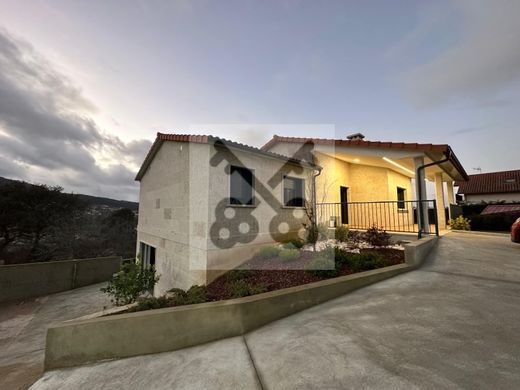 Luxe woning in Gondomar, Provincia de Pontevedra