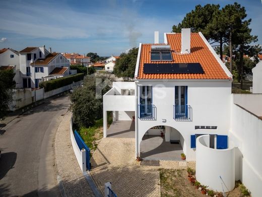 Twee-onder-een-kapwoning in Palmela, Distrito de Setúbal