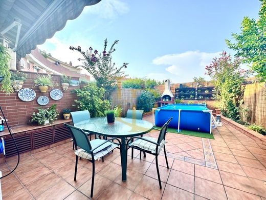 Chalet Pareado en Rubí, Provincia de Barcelona