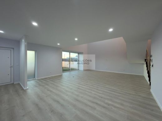 Semidetached House in Aveiro