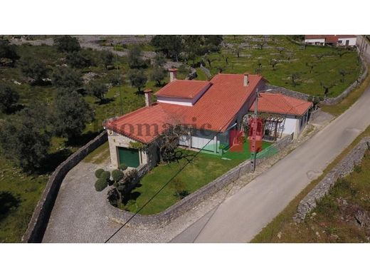 Luxury home in Alcanena, Distrito de Santarém
