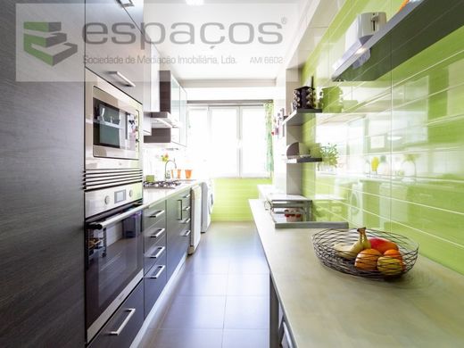 ﺷﻘﺔ ﻓﻲ Loures, Distrito de Lisboa